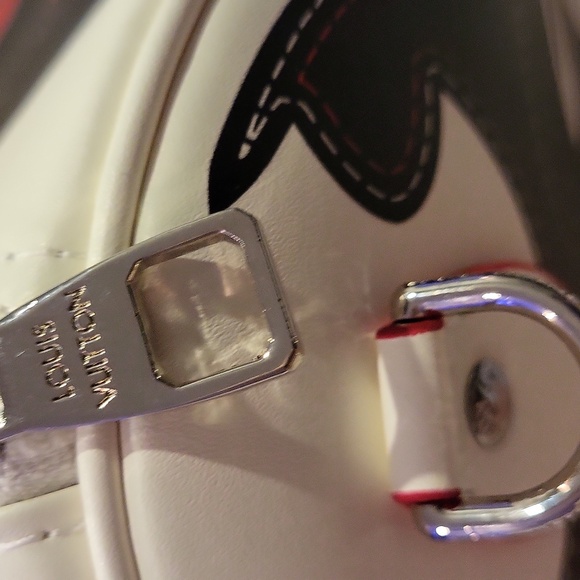 Black and Red satchel - Picture 4 of 14